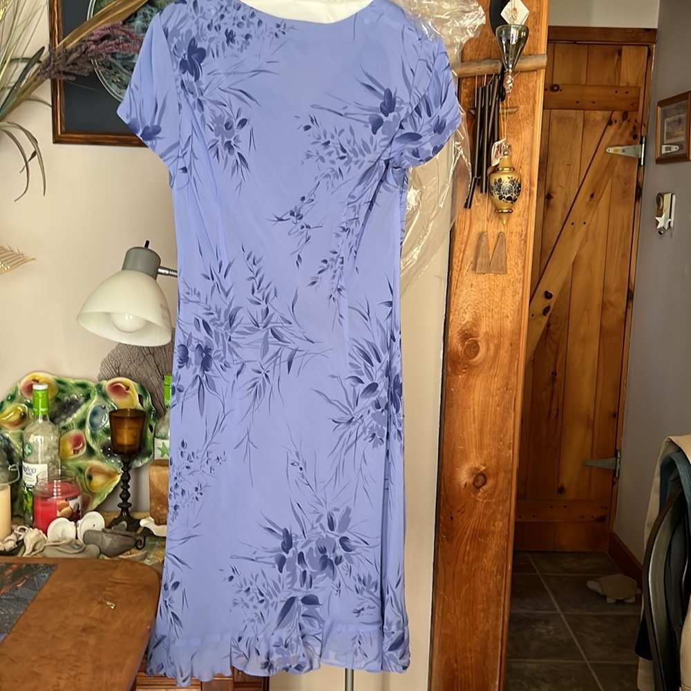 Donna  Ricco Lavender Dress w/Floral Print 8P - Picture 3 of 7